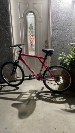 GT aggressor triple triangle technology, aluminum mountain bike.
