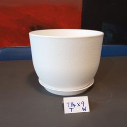 Large White Plastic Plant Pot with Drain Tray