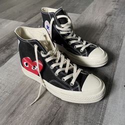 CDG Converse Size 6