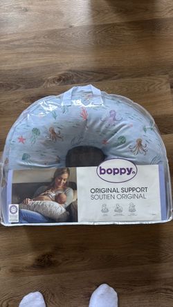 Boppy pillow