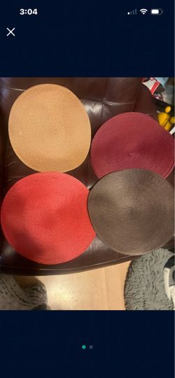 Set of 4 Round Woven Placemats