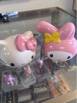 Hello Kitty salt and pepper shakers
