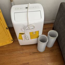 PORTABLE AIR CONDITIONER 