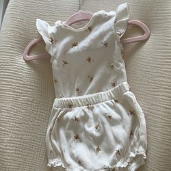 NEWBORN shorts and blouse set