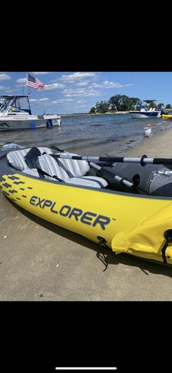 Kayak Explorer