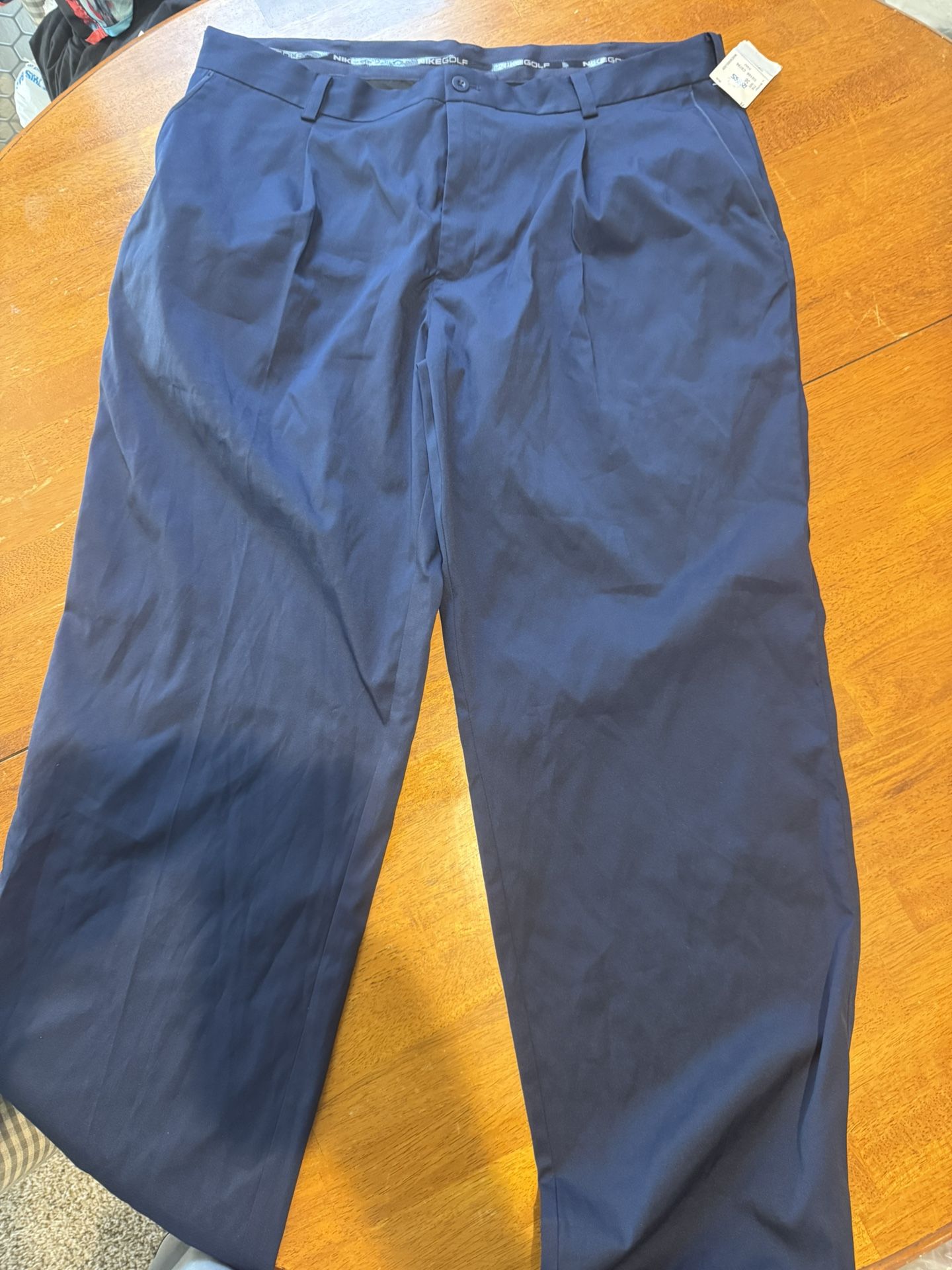 Nike Golf Chino Pants Khaki Pleated Front Mens Size 38 Navy Blue Casual 848270-235