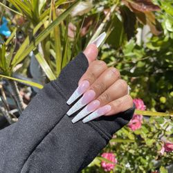 Nails 