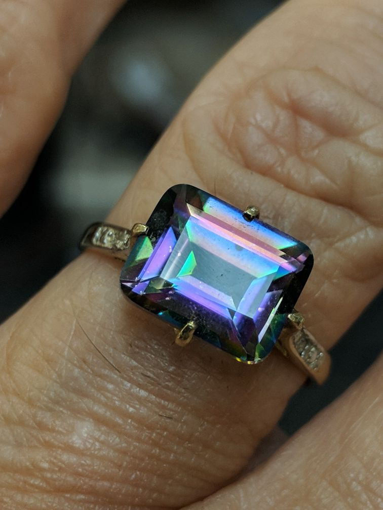 SOLID GOLD MYSTIC TOPAZ SOLID GILD RING