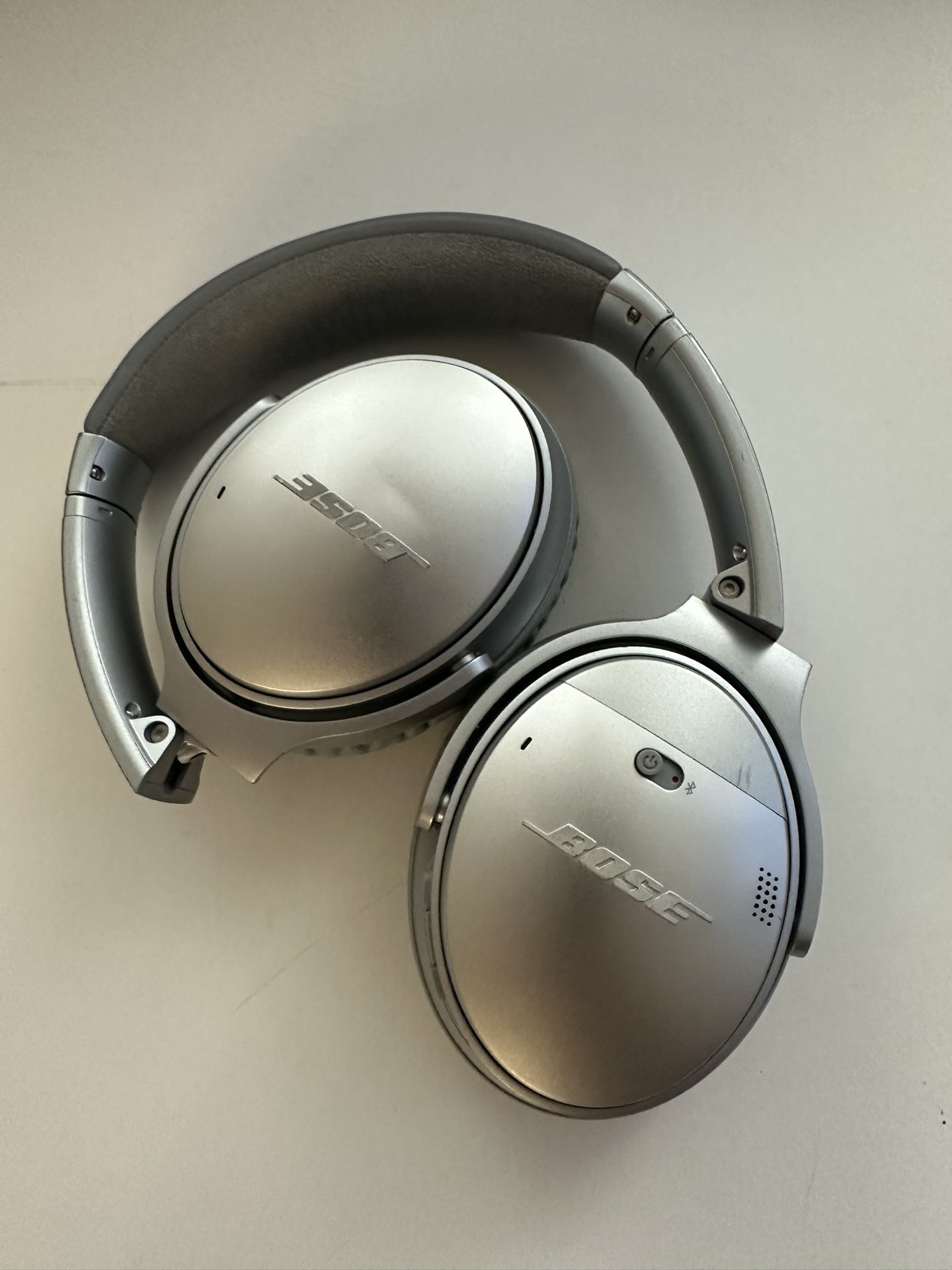 Pre-owned Bose QuietComfort 35 II headphones