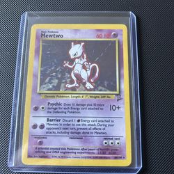 Mewtwo Pokémon Base Set 2 Pokémon card