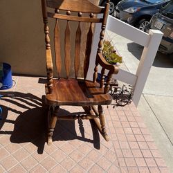 AntiqueWooden Rocking Chair