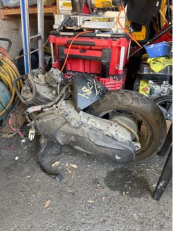 2012 Zuma 125 (motor and harness)