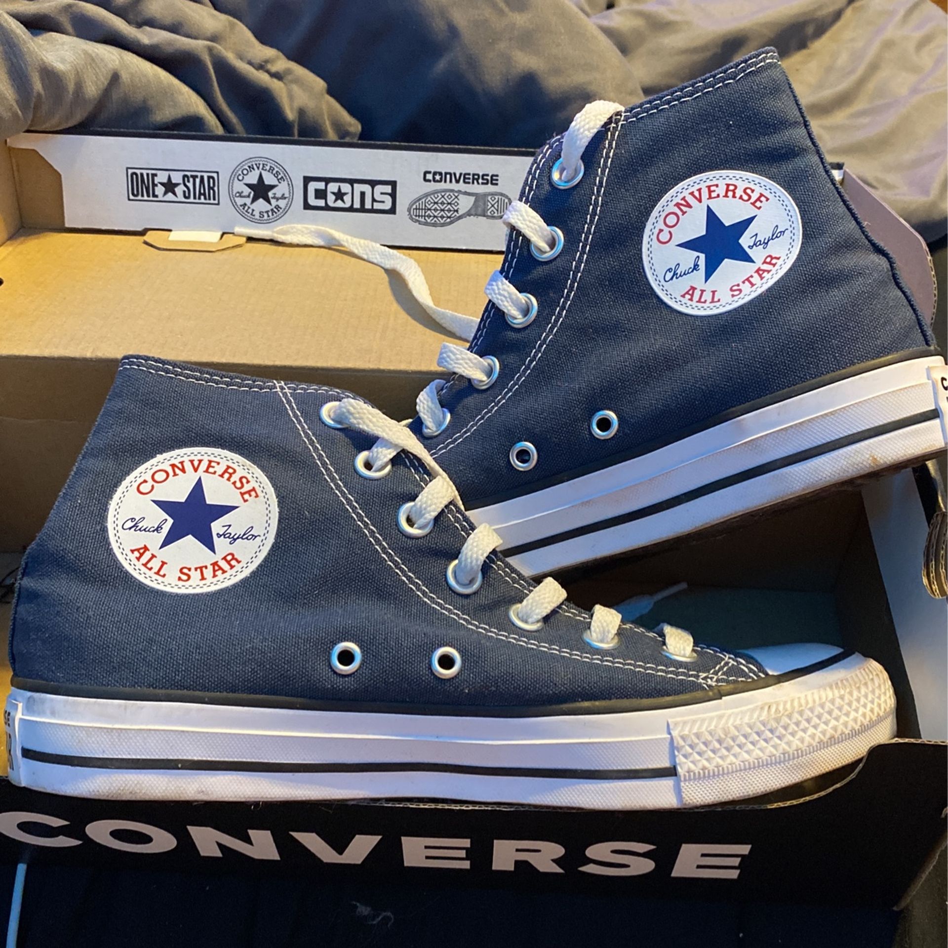 navy blue converse 