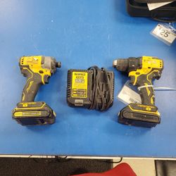 Dewalt Power Drill Set