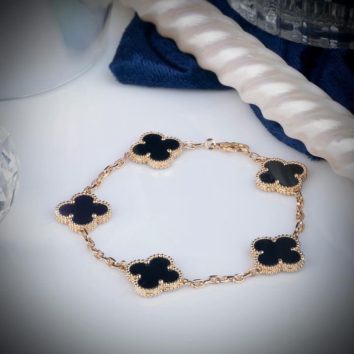Van Cleef Bracelet Black