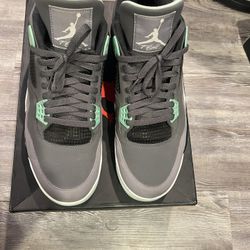 Air Jordan 4 Green Glow