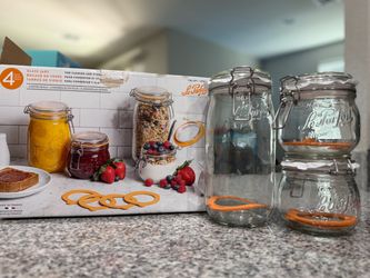 Le Parfait Glass Jars – 3 Piece Set – New