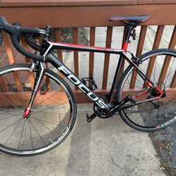 Road Bike- Focus Cayo Carbon (small)