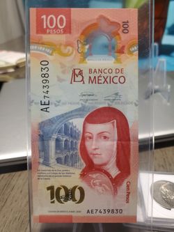100 Pesos