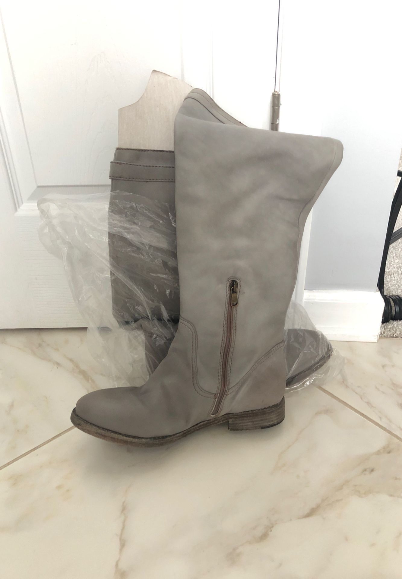 Grey boots