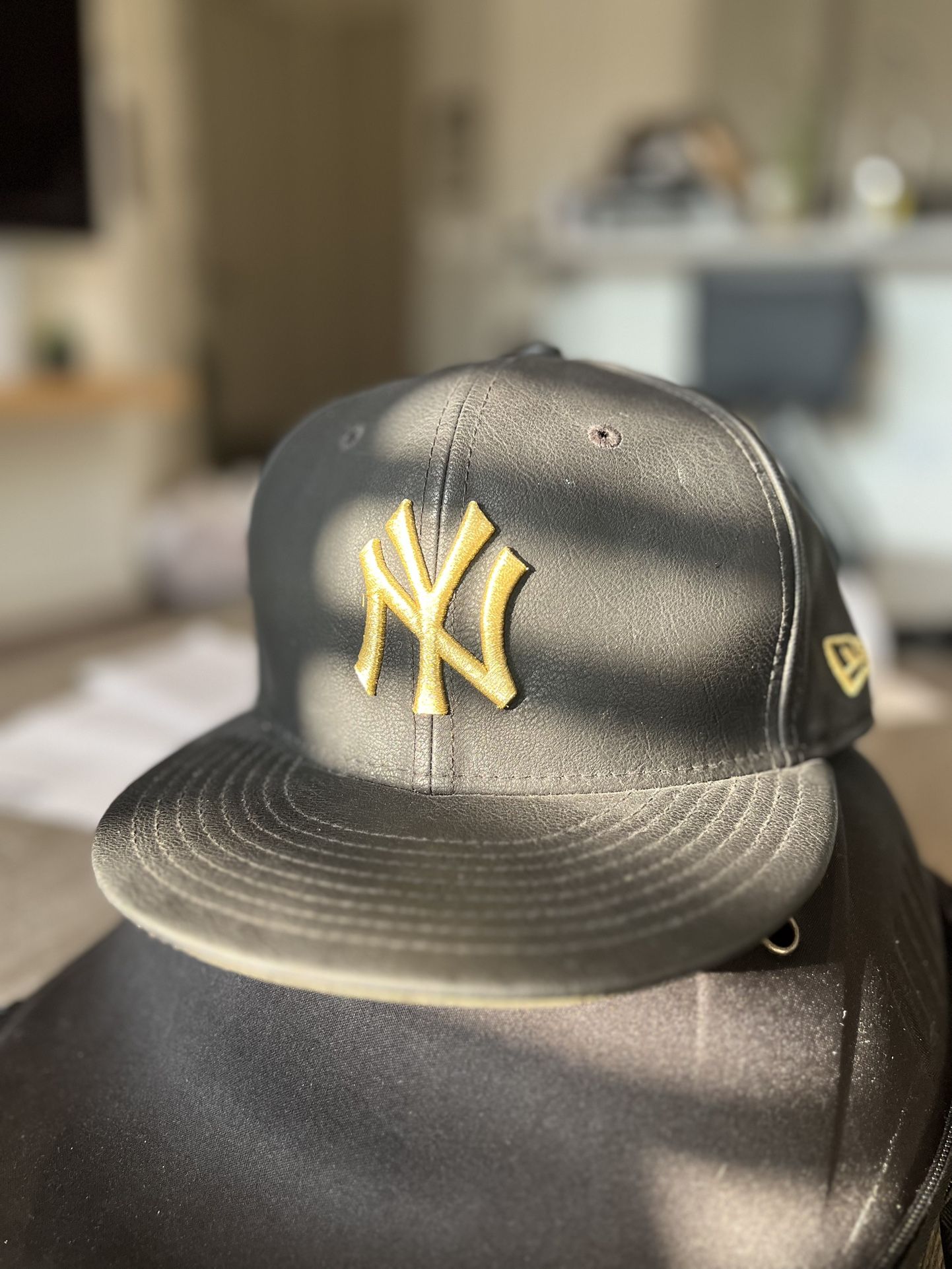 Leather Yankees Hat (lid)