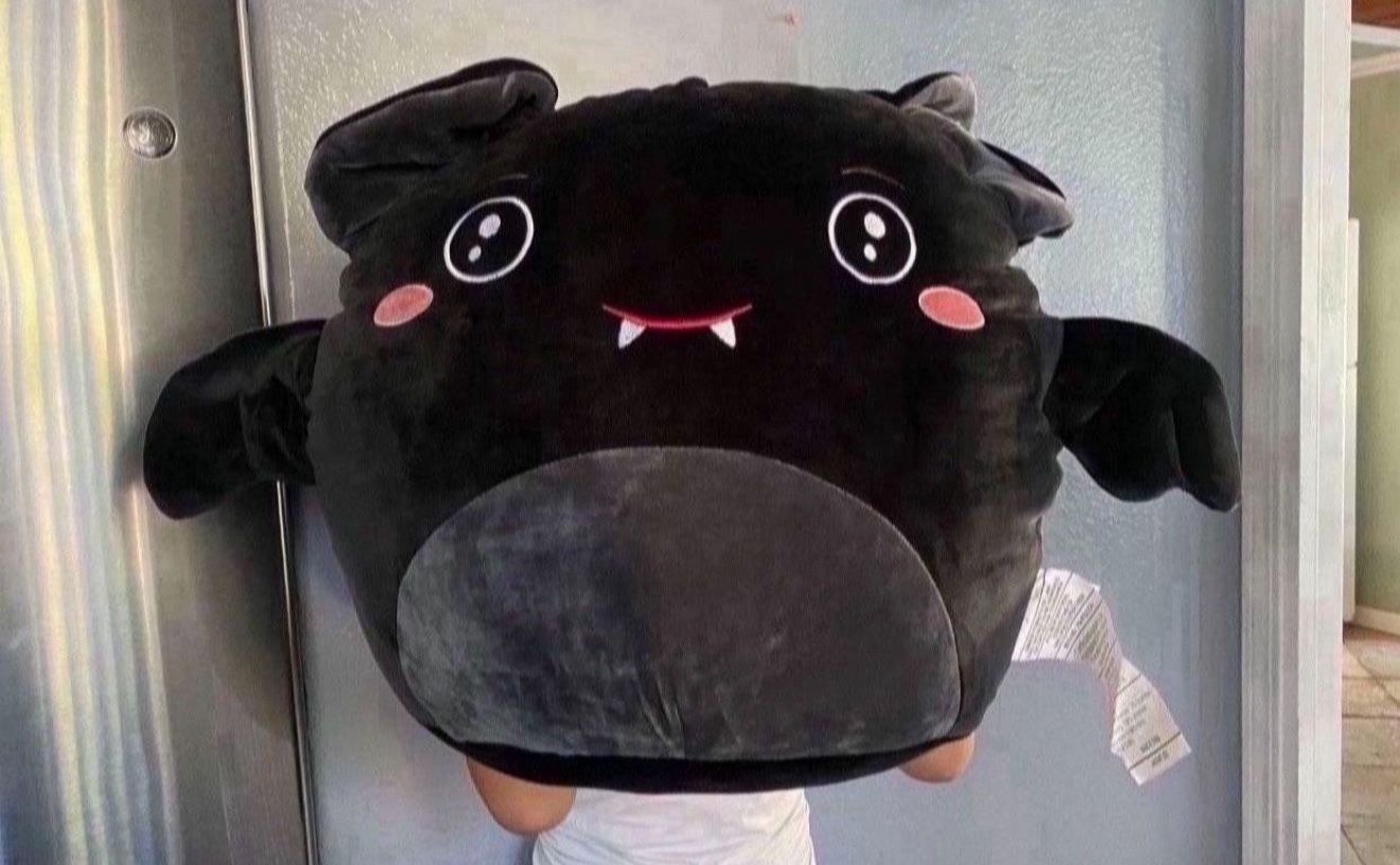BAT PLUSH BAT SQUISHY HUGE PLUSH HALLOWEEN PLUSH NEW WITH TAG HALLOWEEN BAT