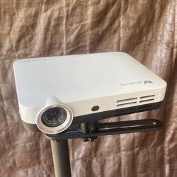 Wowoto Projector With Stand