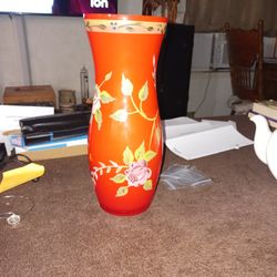 11 INCH GLASS VASE