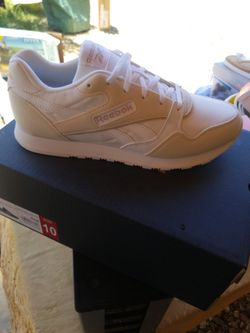 Reebok Womens Size 10
