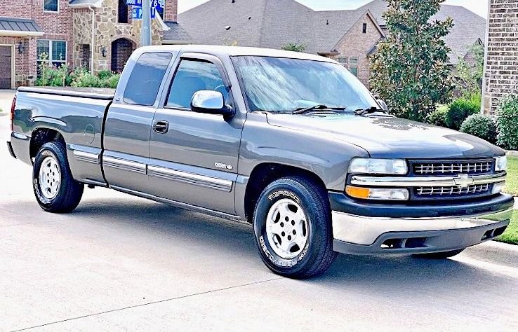 ֆ12OO 4WD CHEVY SILVERADO 4WD