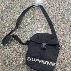 Supreme Men’s Bag