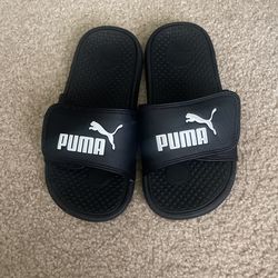 Kids Puma Slides