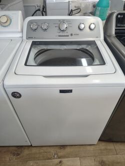 Maytag auto sensing wash top load washer súper capacity In Excellent Working Condition