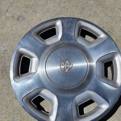 Toyota Wheel Hubcap 