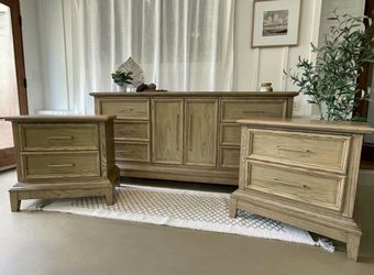 Thomasville Bedroom Set