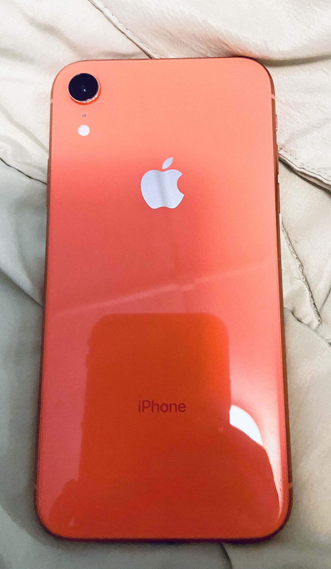 iPhone XR Excellent Condition Verizon Or Straight talk 