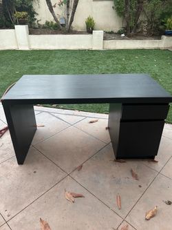 IKEA Malm Desk