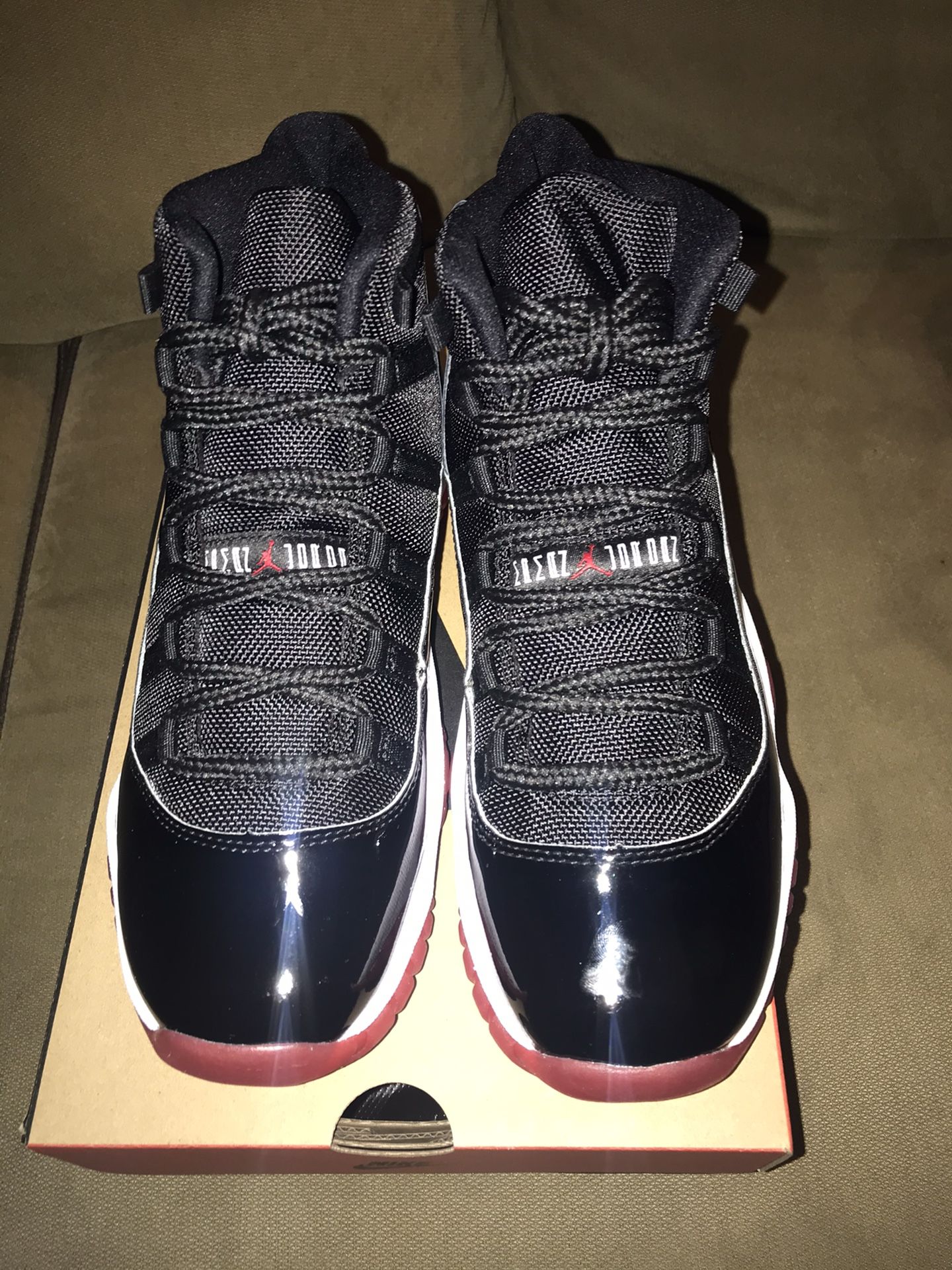 Air Jordan bred 11 (2019) size 7y