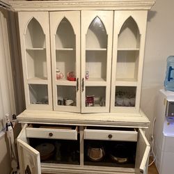 Hutch cabinet