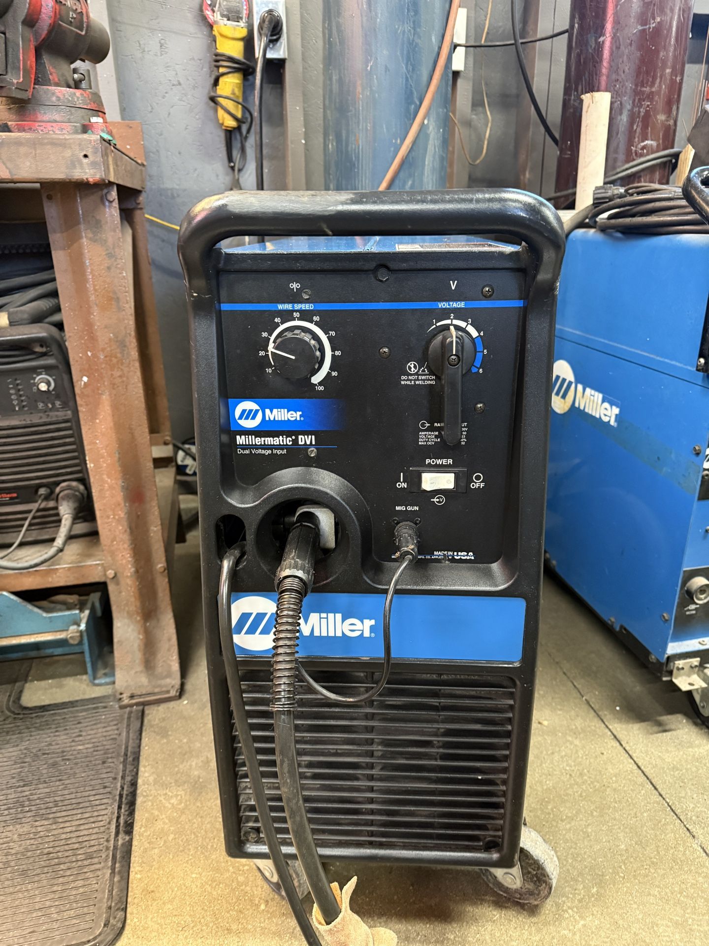 Miller 210 220v Volt 220
