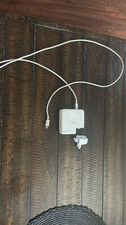 Apple MacBook Air charger & Apple Watch cord