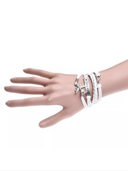 Leather bracelet
