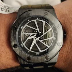 New Invicta  Speedway Rim 42mm with Silicone Band