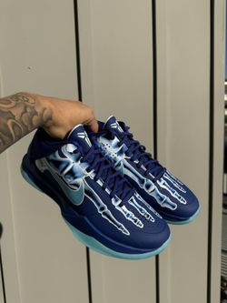 Kobe Protro 5 “X-RAY” SIZE 8 BRAND NEW🩻