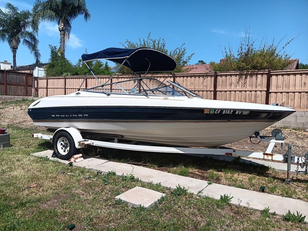 Bayliner Capri 2050L S V-8