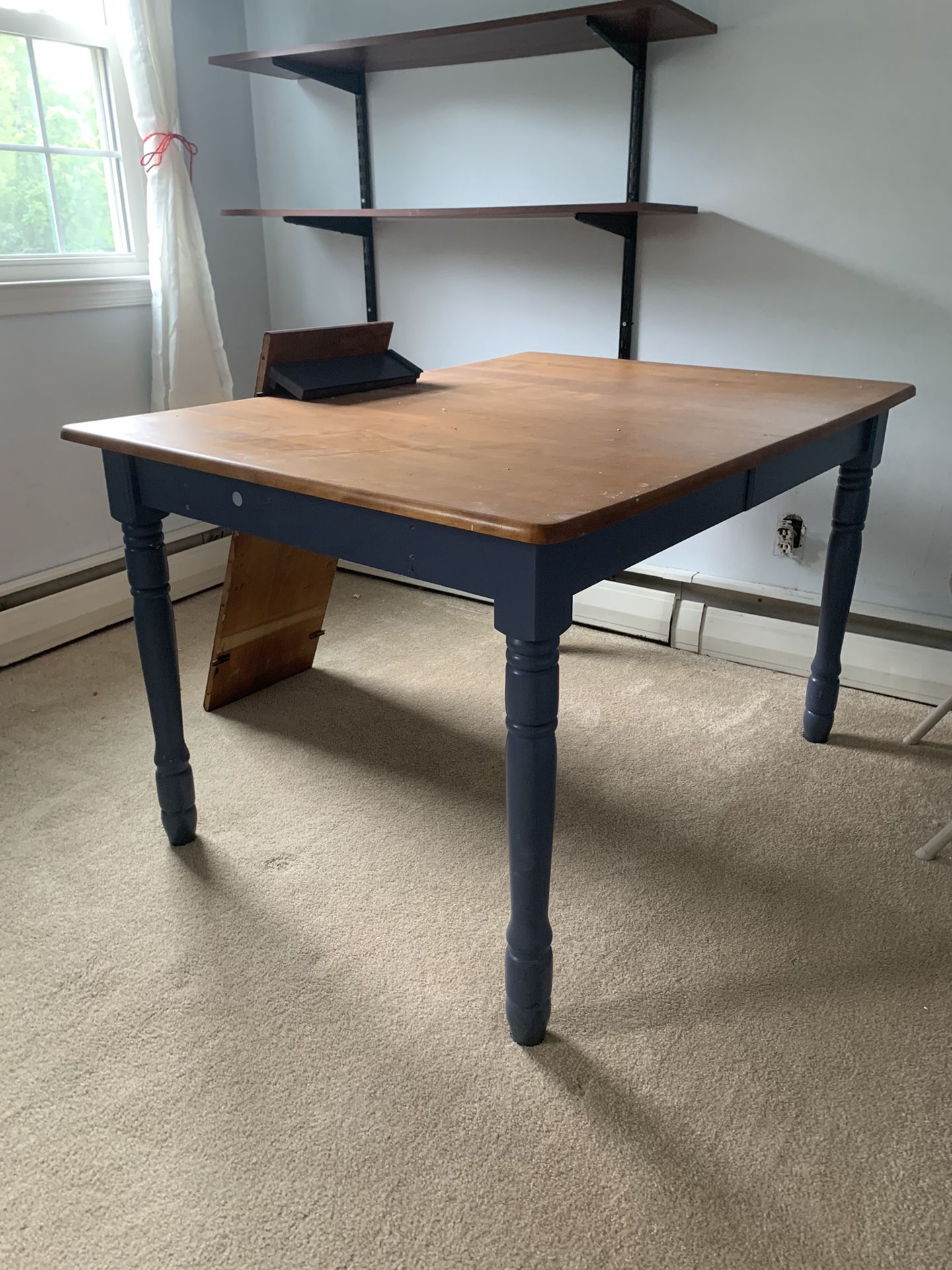 Table With Extra Leaf