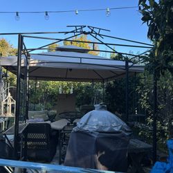 BBQ Grill Cover – Used, Needs New Tent