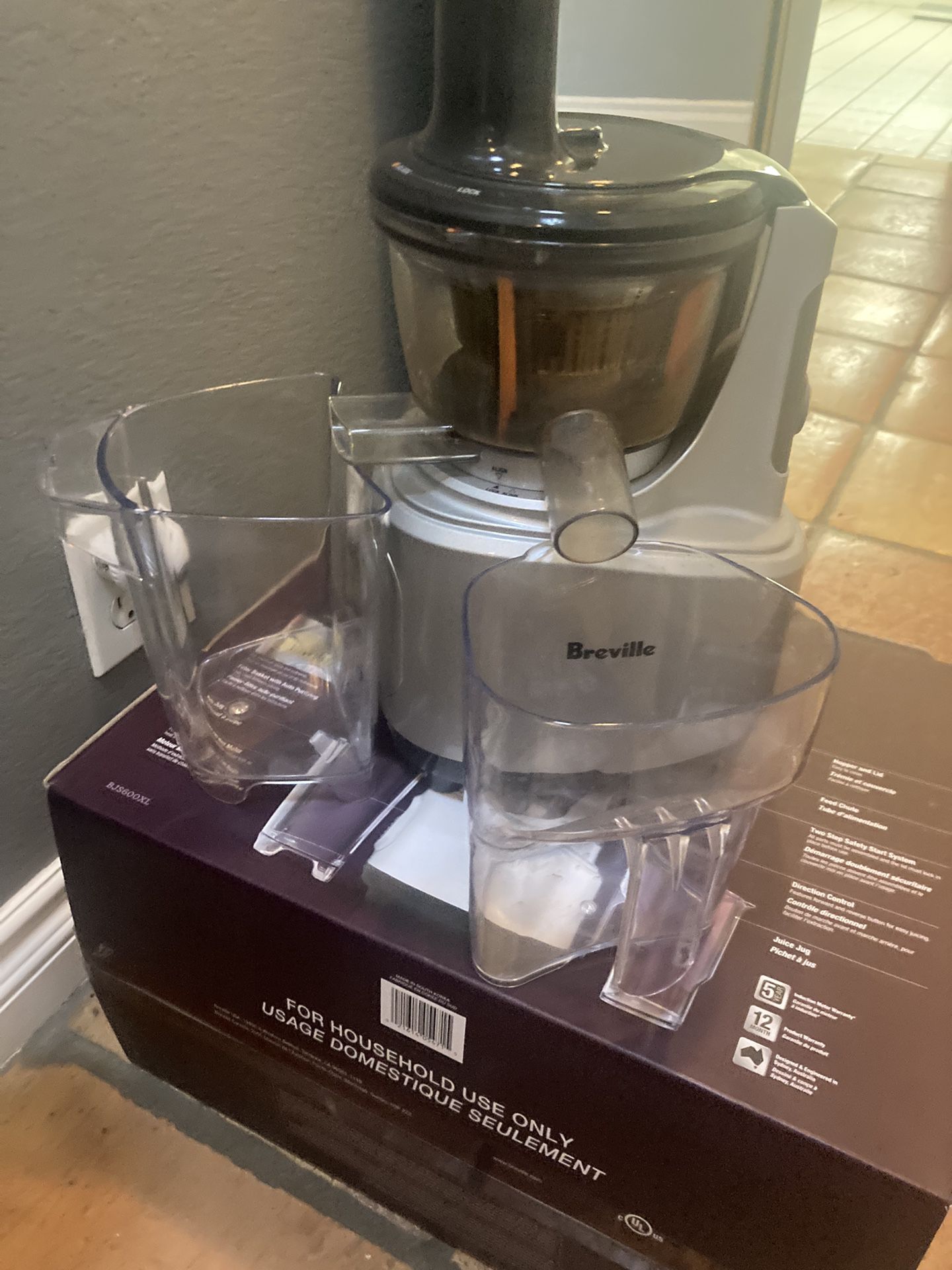 Breville BJS600XL Fountain Crush Masticating Slow Juicer Vertical SILVER