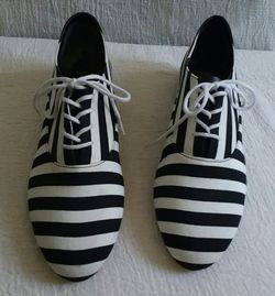 American Apparel "Beetlejuice" Flats - Size 9M