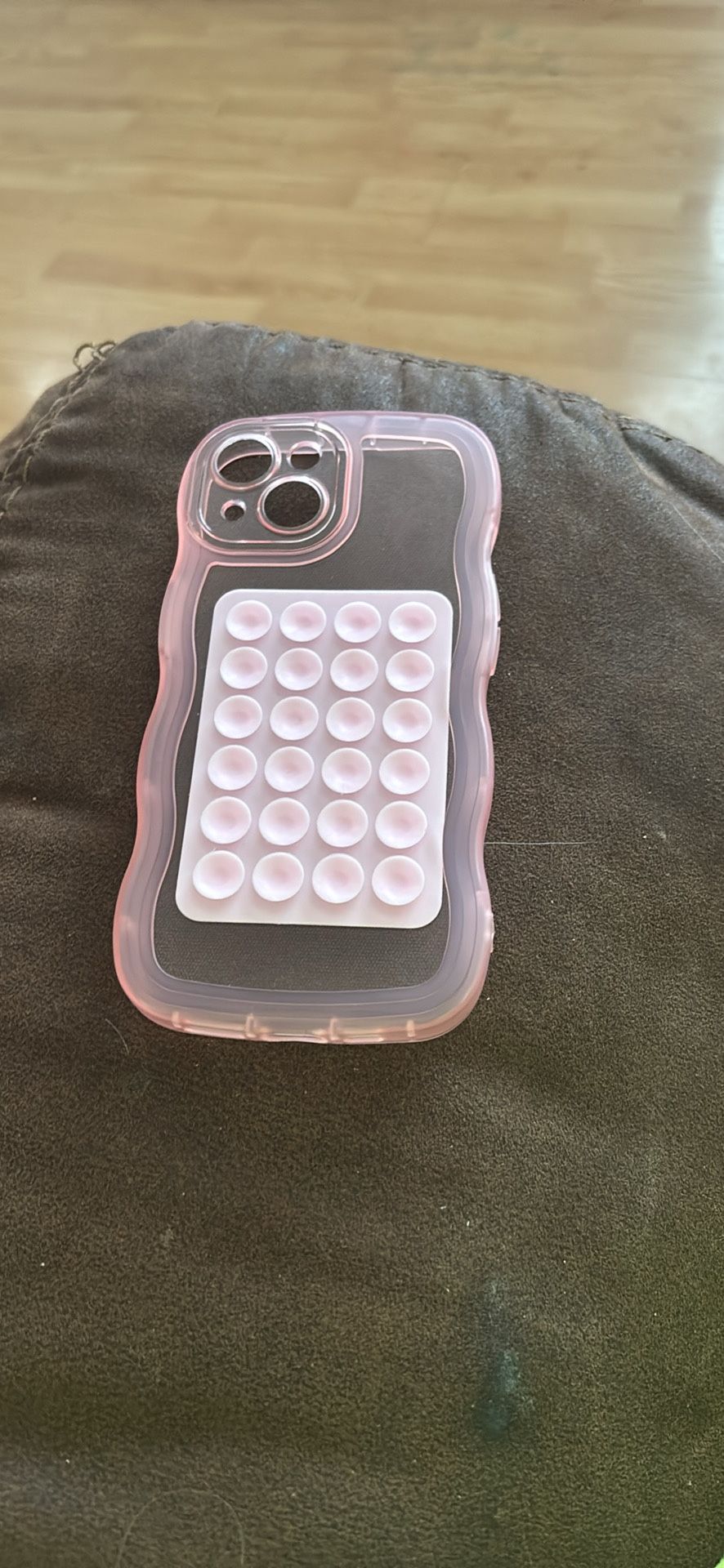 iPhone 15 Suction Case